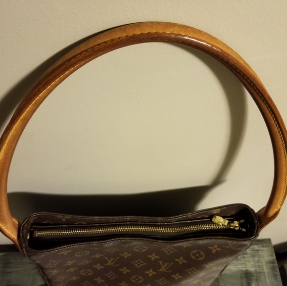 ❌‼️SOLD‼️❌ - 💯Authentic LV Looping GM - Vintage Mono - Picture 9 of 13